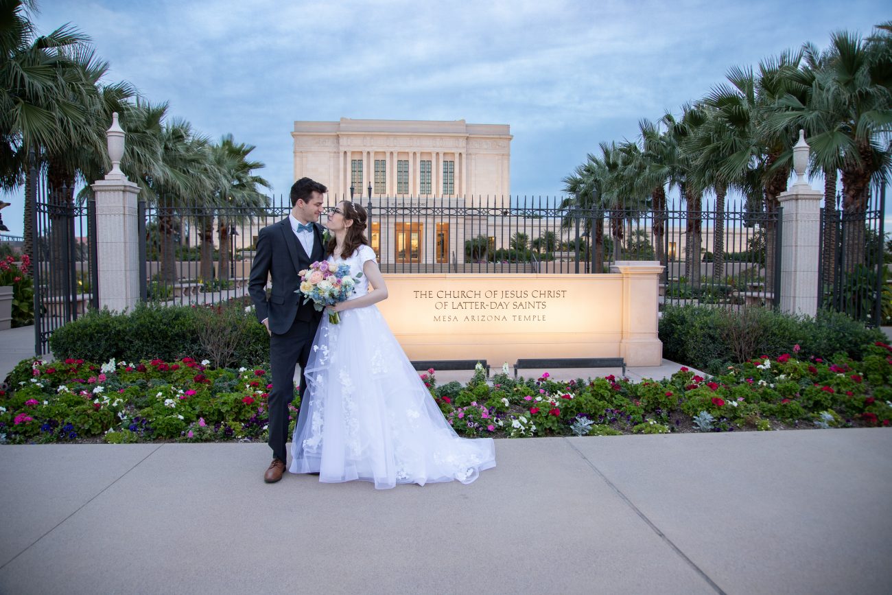 Mesa AZ Temple Wedding Photographer