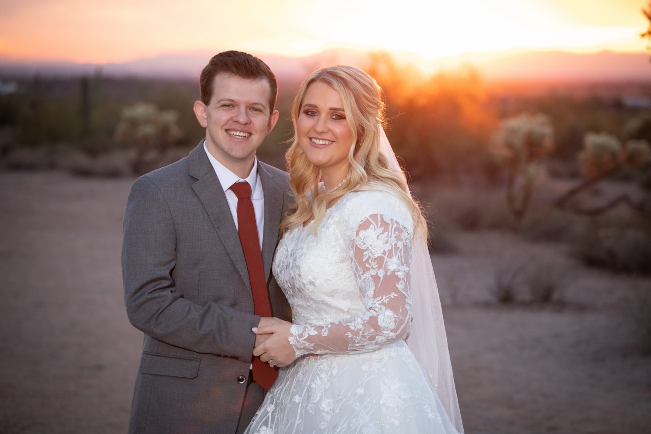 Mormon Weddings photographer. Bride and groom