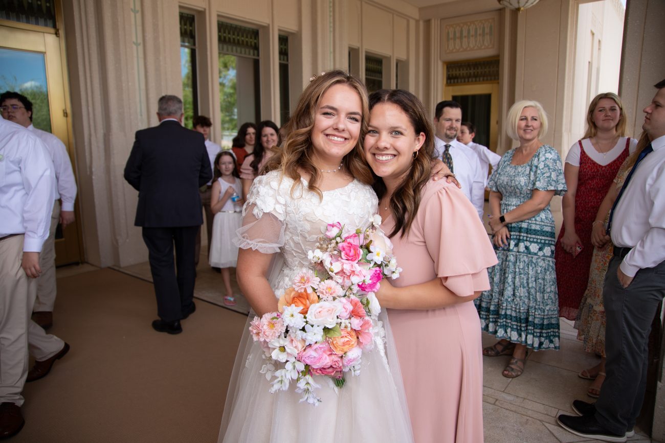 Bride with friend at the Phoenix Arizona Temple