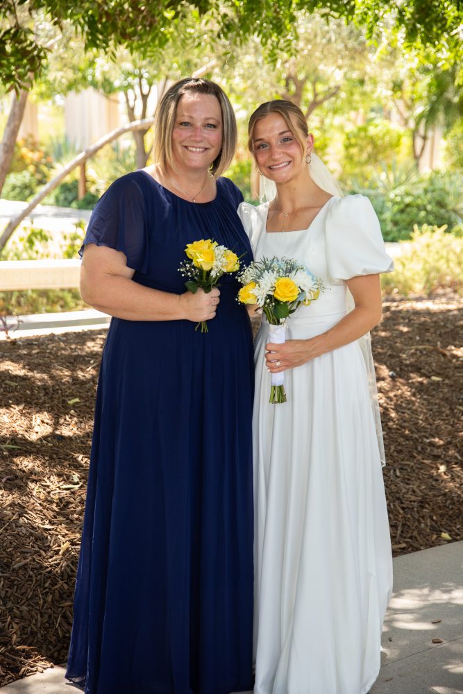 Mother of the bride and bride at the Gilbert Arizona Temple portrait