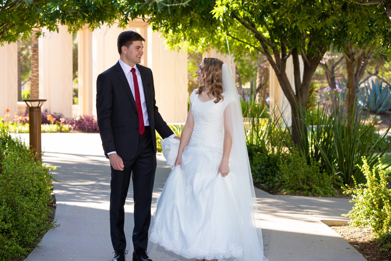 Groom and bride at the Gilbert AZ Temple